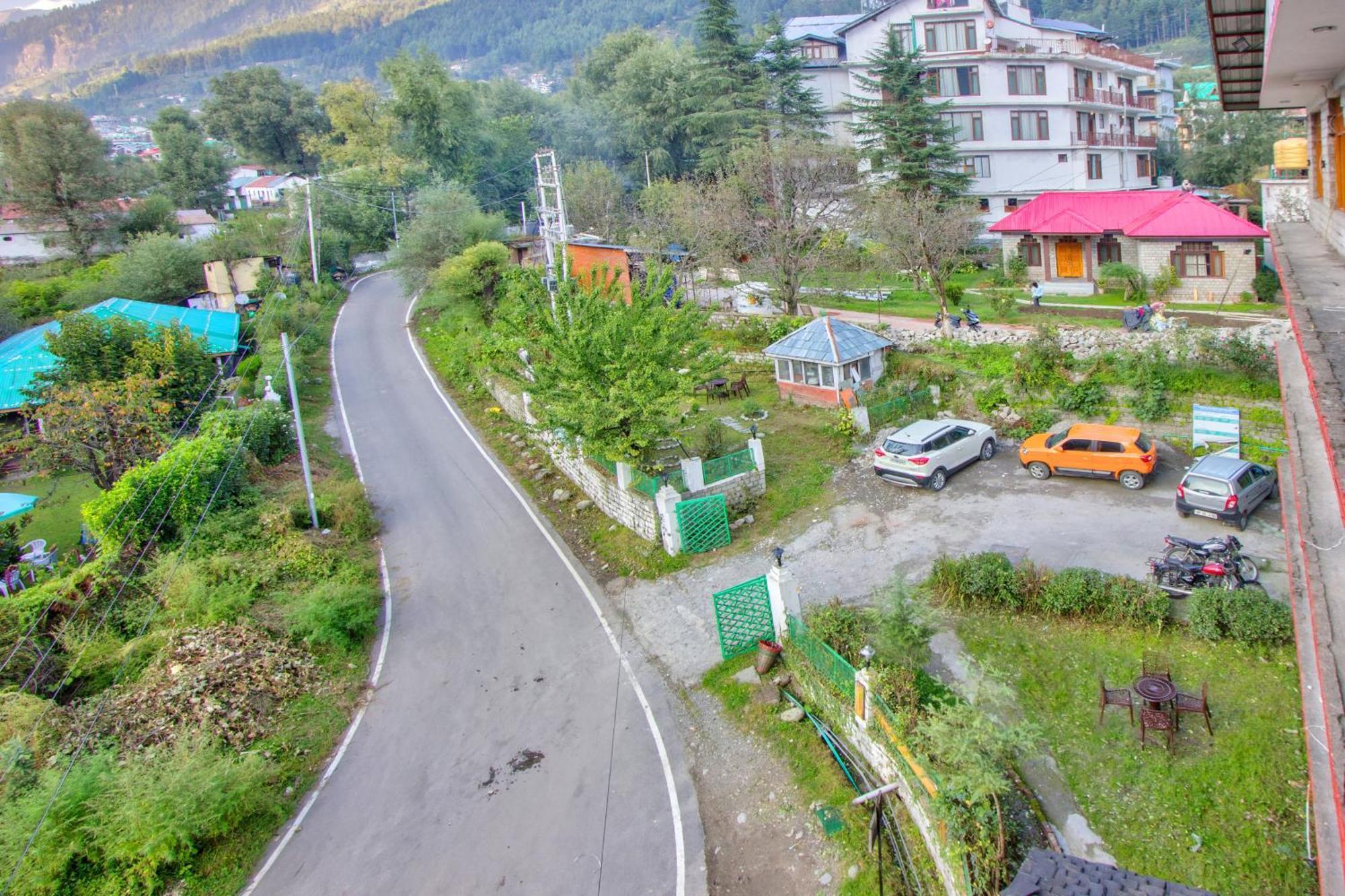 White Mountain Hotel Manāli Buitenkant foto