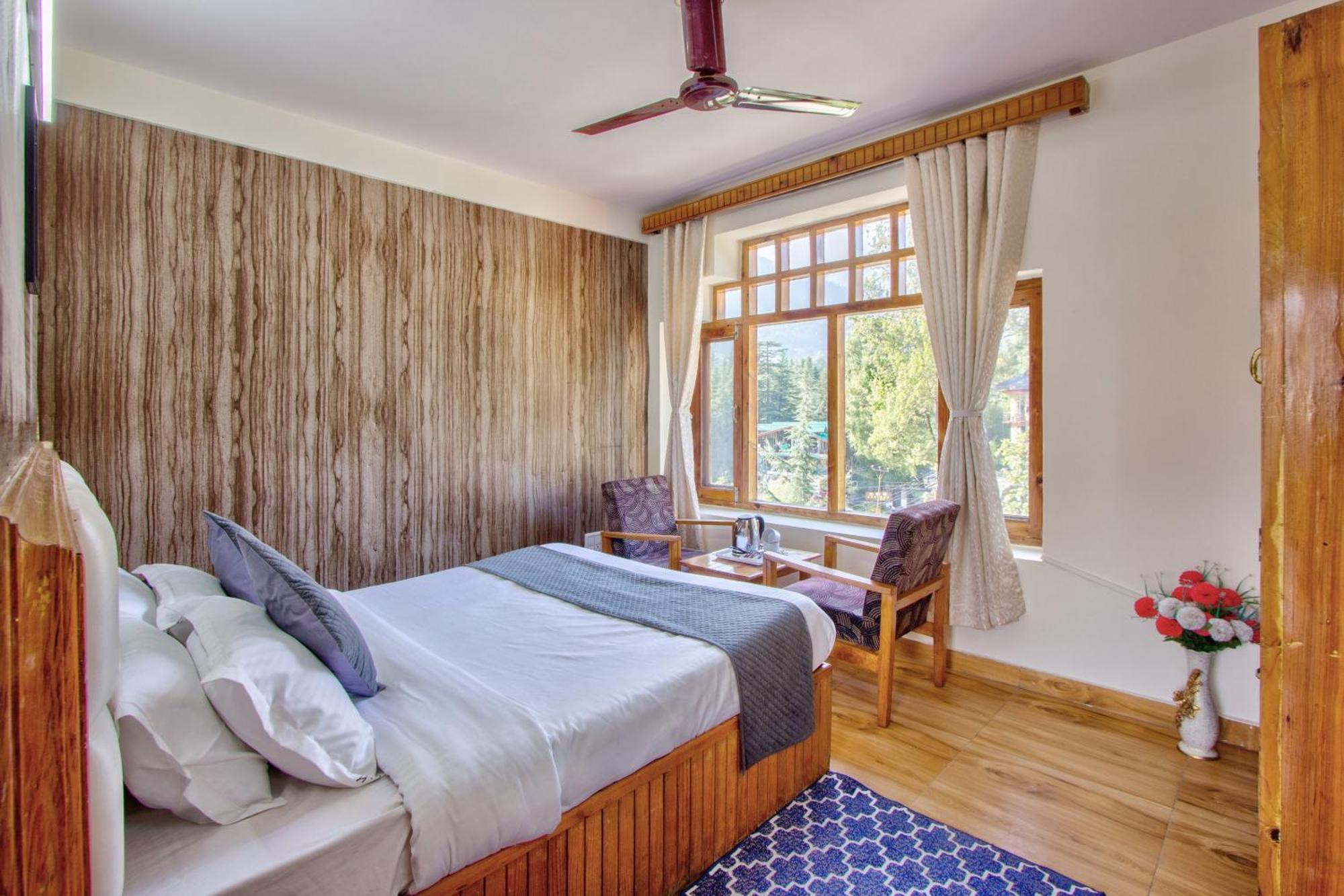 White Mountain Hotel Manāli Buitenkant foto