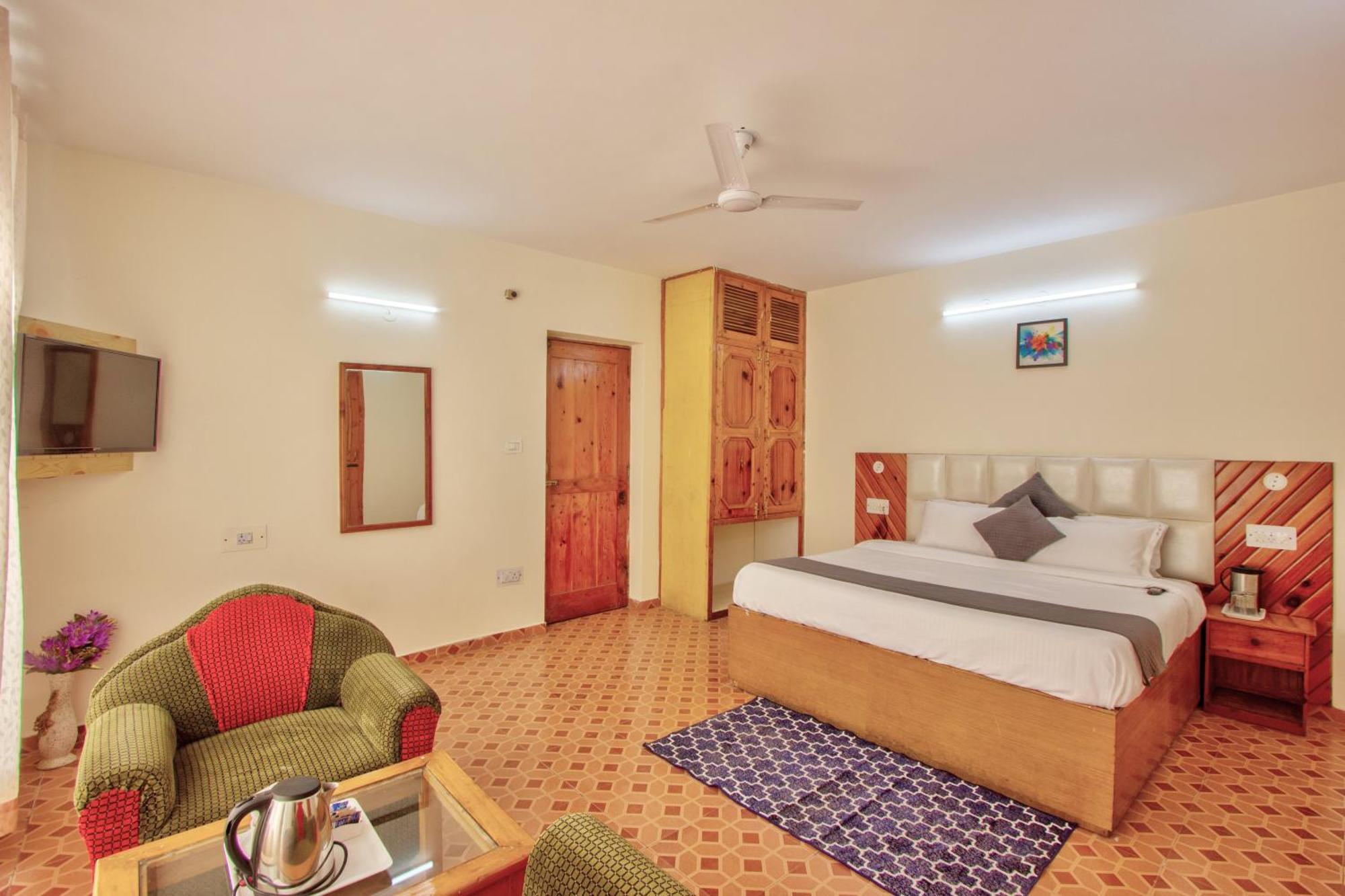 White Mountain Hotel Manāli Buitenkant foto
